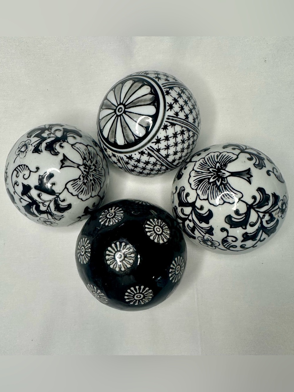 Decorative Ceramic Orbs/Balls For Basket Fillers
